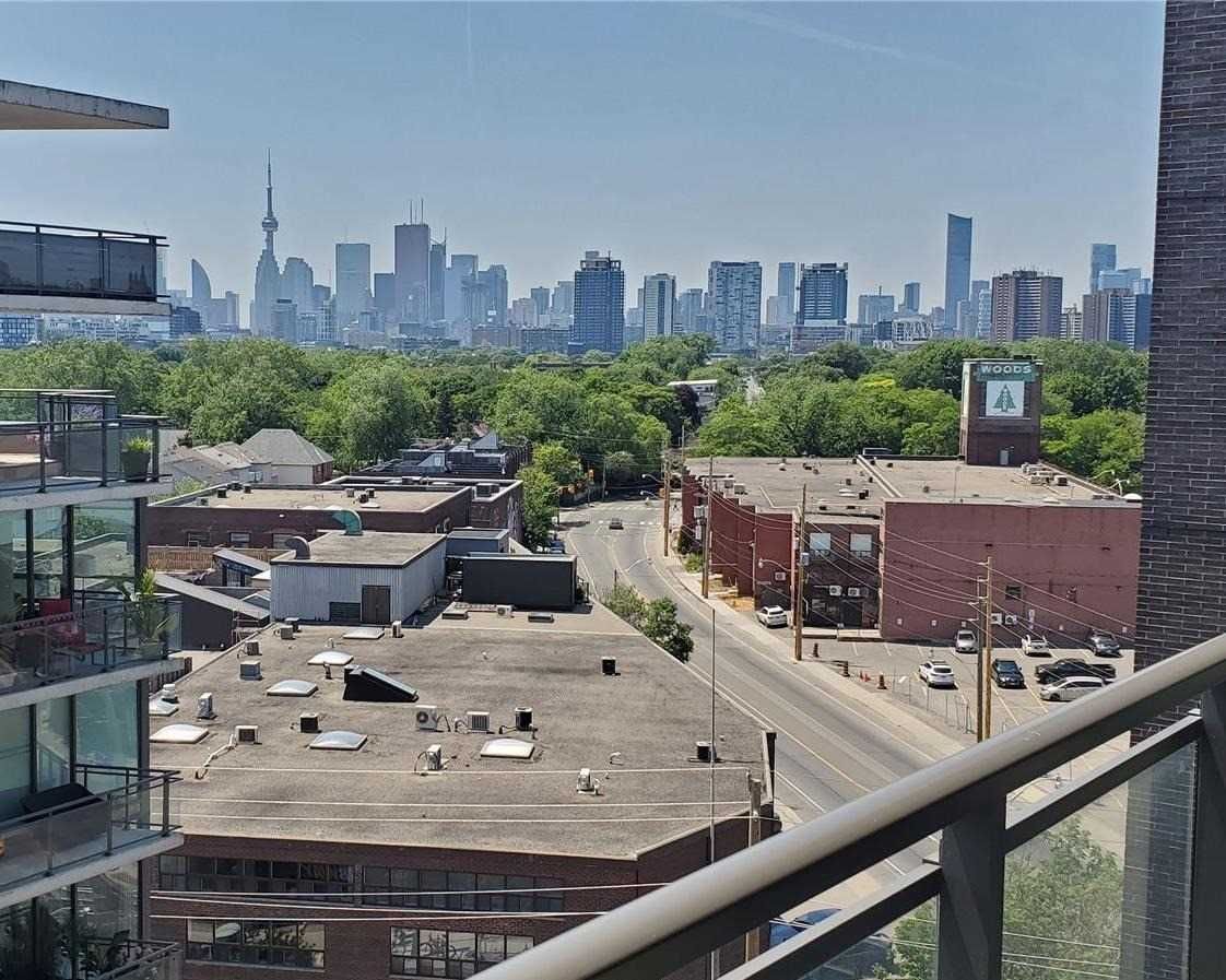 Downtown Toronto skyline with the CN Tower, viewed from the balcony of Unit 901 at the Flatiron Lofts